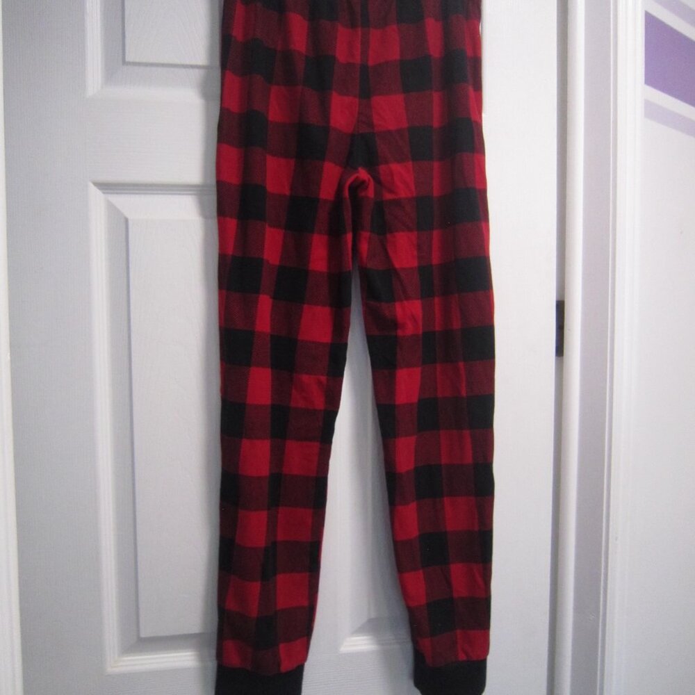 North Pole Black and Red checkered pants Size L 14/16